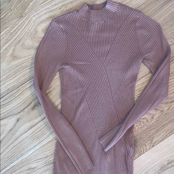 Top - Picture 1 of 1